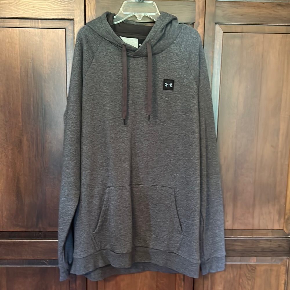 Men’s soft cotton under Armour hoodie, XL tall